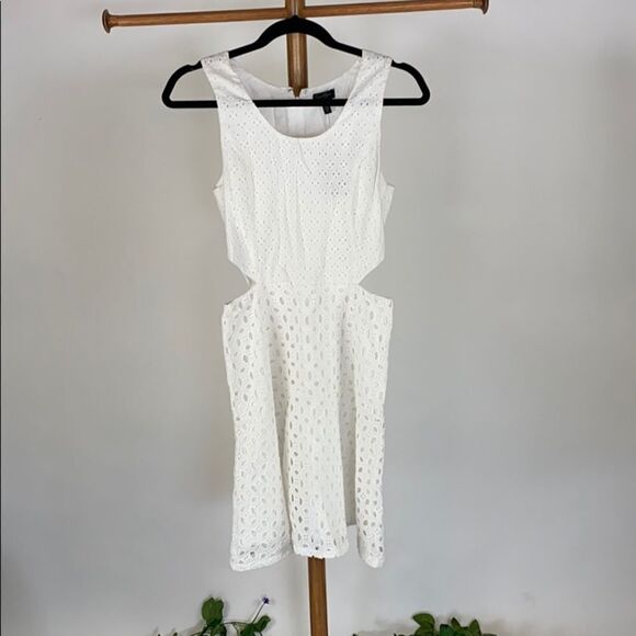 Jessica Simpson Dress - Picture 1 of 6
